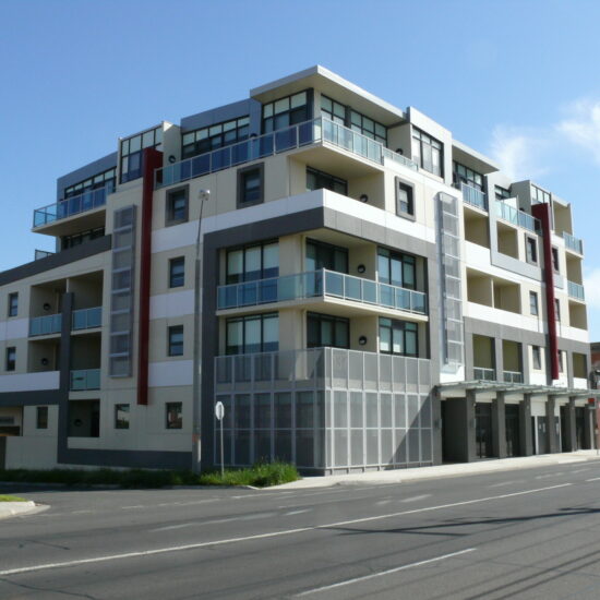 L1010728 550x550 - Preston Apartments Melbourne, Australia