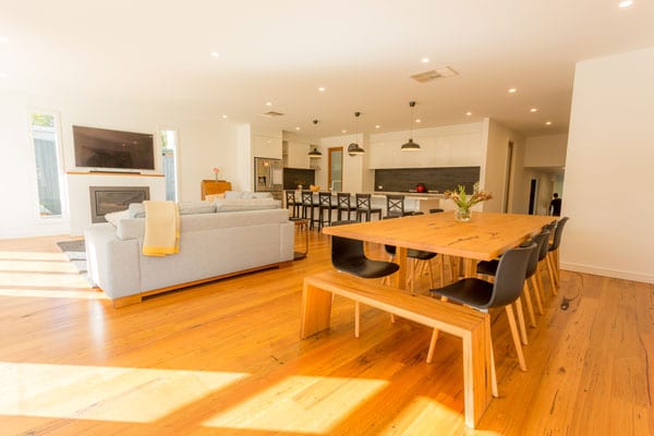 Ringwood-House-Dining-to-Kitchen-View